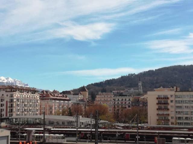 -- Le Sanctuaire, A 50 Metres De La Gare -- Apartman Annecy Kültér fotó